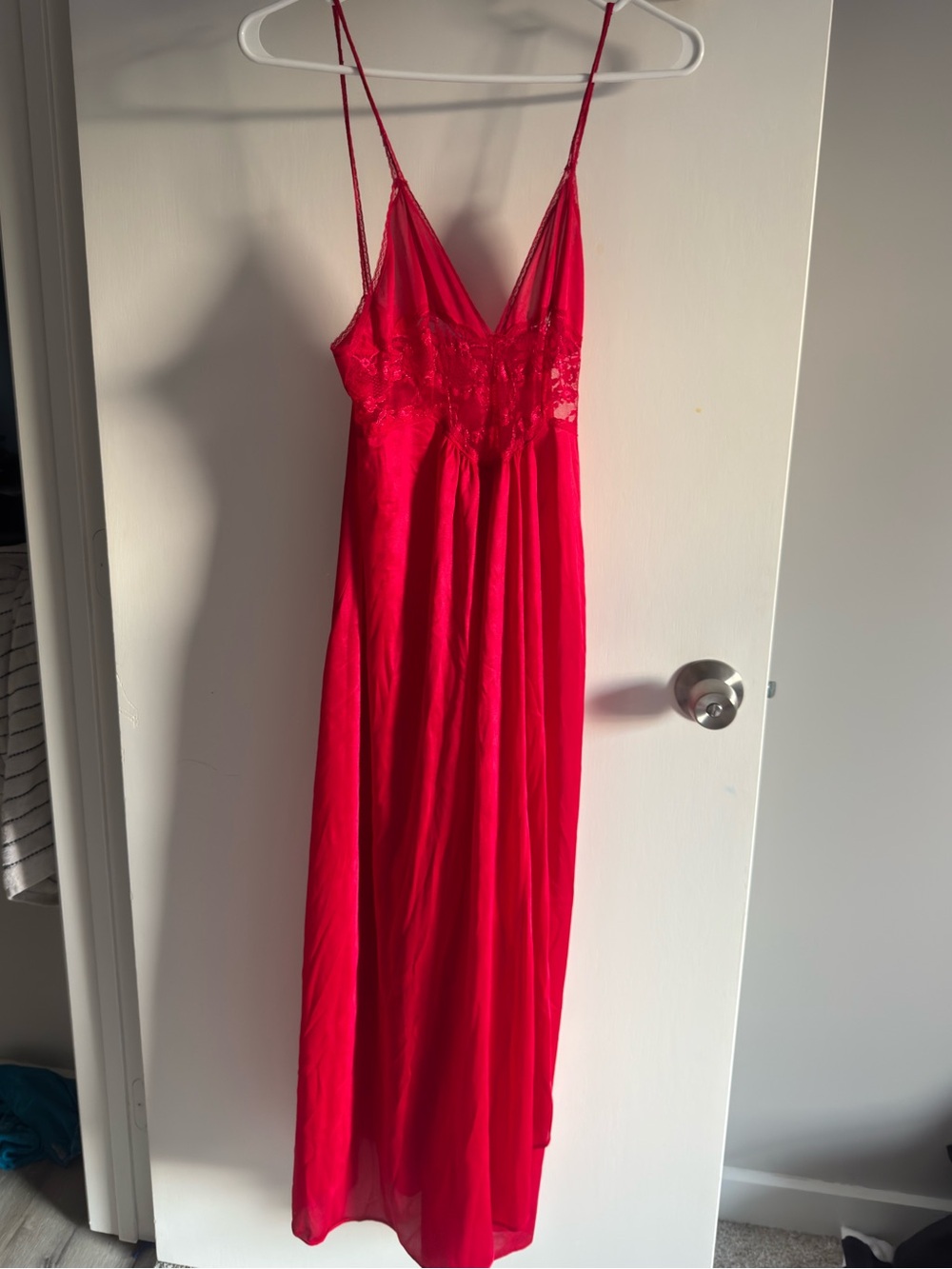 Red Satin Lace Chemise Nightgown - Retro Vintage - Picture 2 of 8